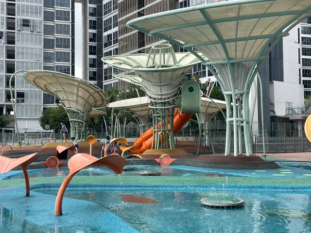 Waterway Point Playground: Splash and Slide at Happy Park