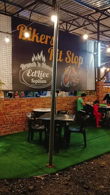 Edliee Kopitiam