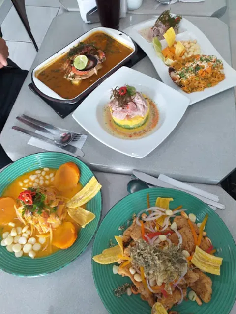 La Barra D' Ramiro - Cevichería