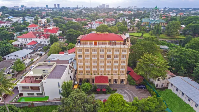 RENO HOTEL - Yangon