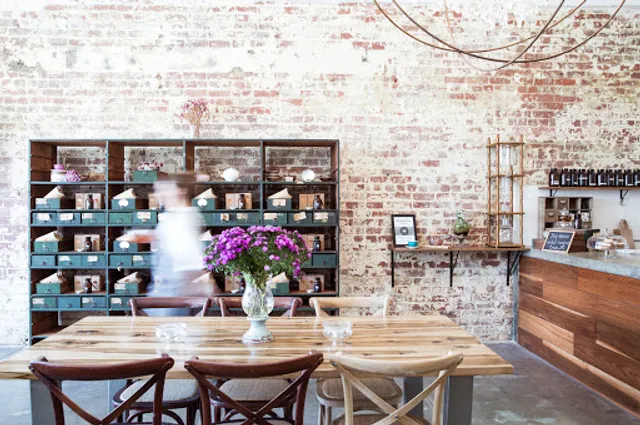 Mary Eats Cake - Brunswick