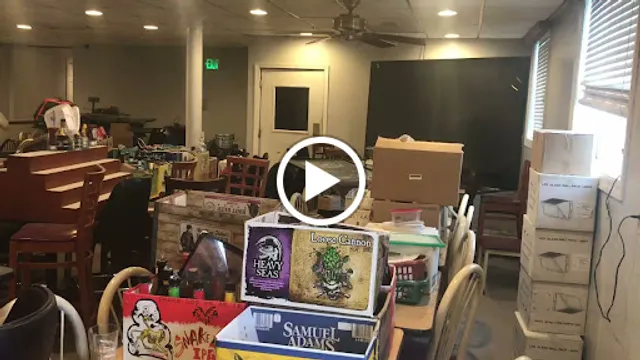 Captain's Bar & Grill