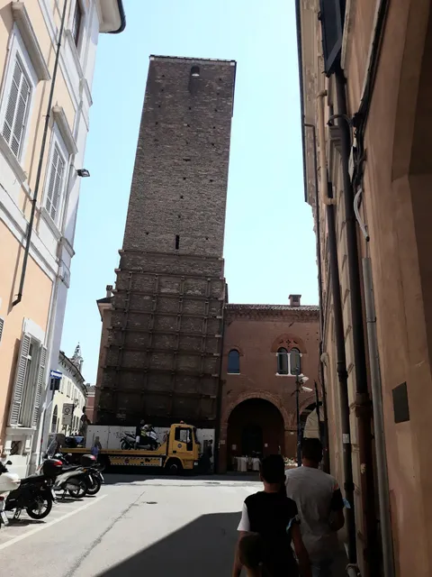 Dante Ravenna Apartments