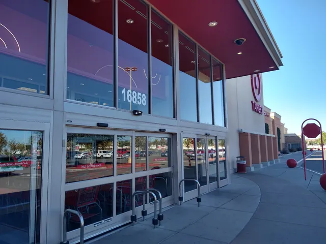 Lathrop Marketplace at Mossdale Landing