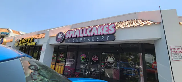 Smallcakes Cupcakery