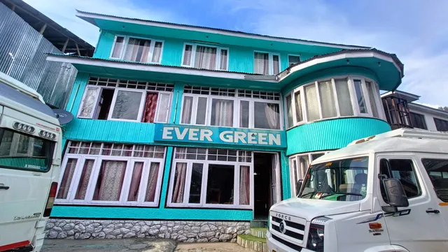 HOTEL EVERGREEN & RESTAURANT