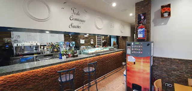 Sal y Pimienta Metropolitano Bar