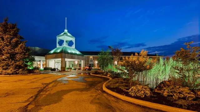 Best Western Plus Stoneridge Inn & Conference Centre