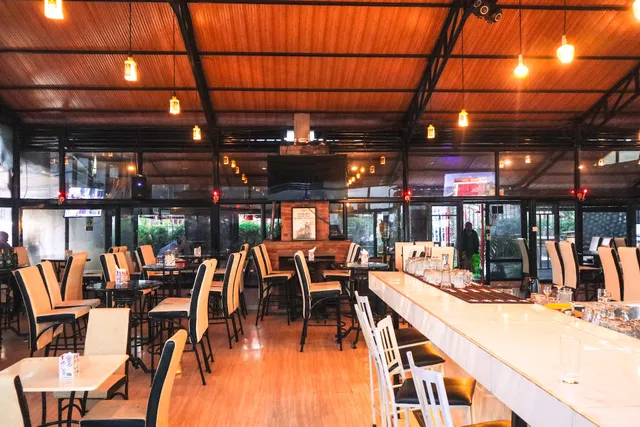 Truce Lounge & Grill