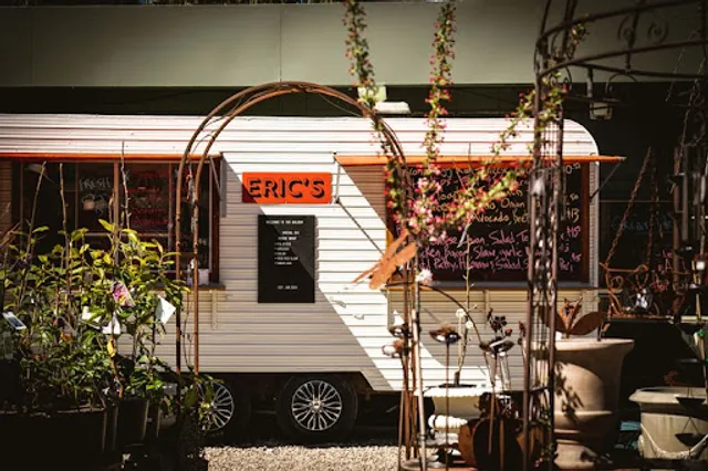 Eric's at the Malbon