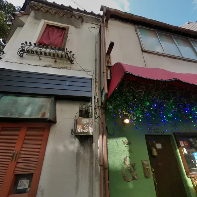 路地裏のサーカス