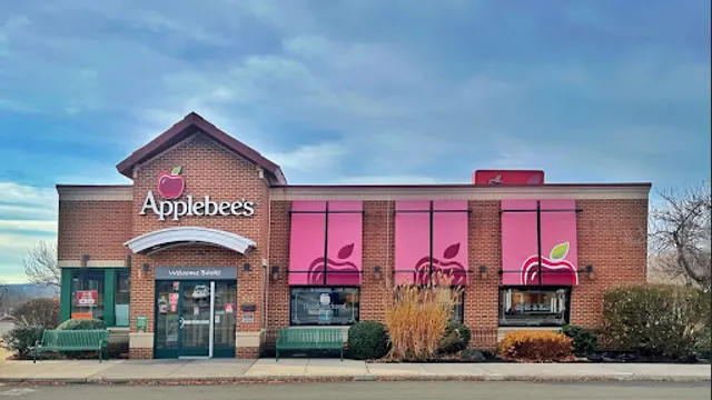 Applebee's Grill + Bar