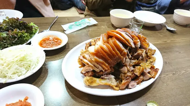 종로 장군족발보쌈 본관