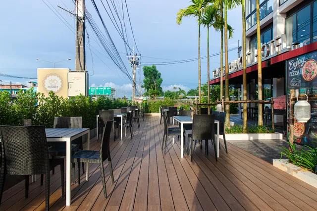 Tour De Phuket Hotel