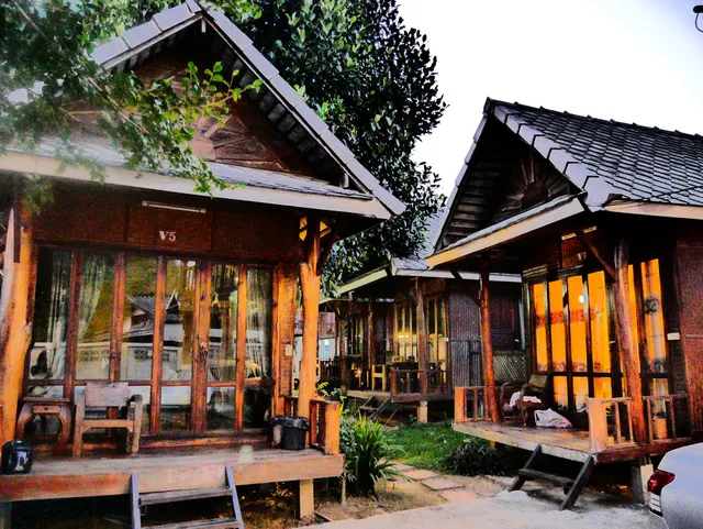 Pai wood life resort