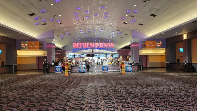 Turlock Cinema Plaza