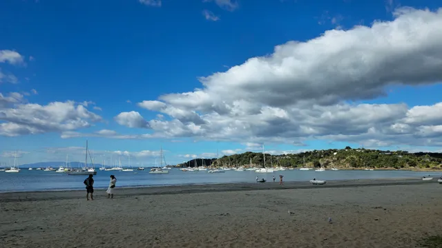 Oneroa Bay, Waiheke Island. Auckland