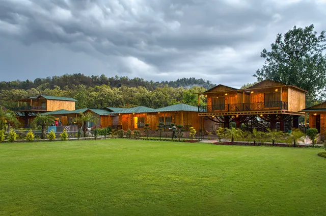 Pumpkin hotels corbett, tusk n wood