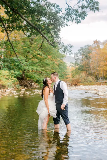 RUSTIC GATHERINGS LODGE