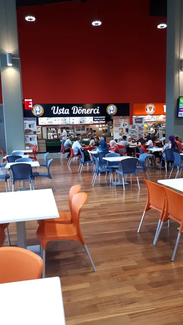 Usta Dönerci - 212 Avm