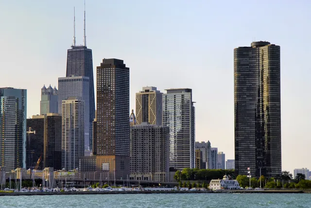 Lake Point Tower Condominium