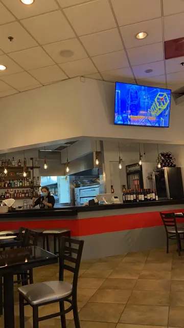 Fiorella Pizzería y Churrasquería