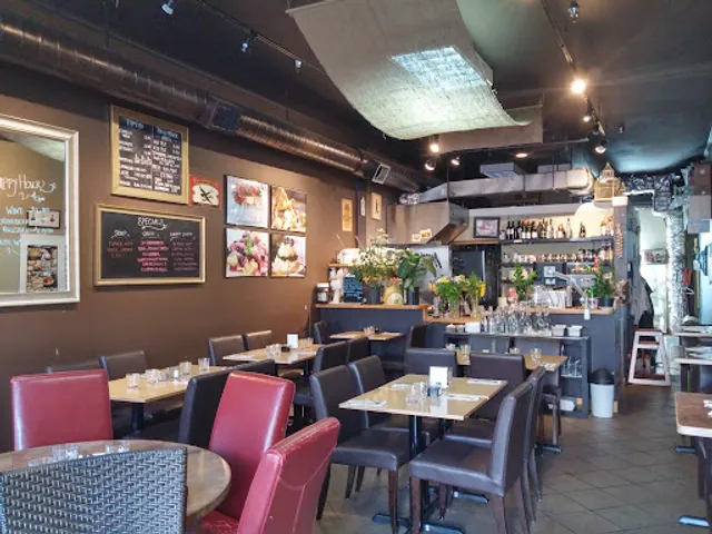 Magdalena's Creperie