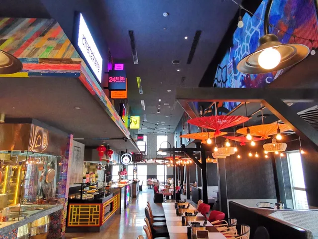 24th St. World Street Food Dubai