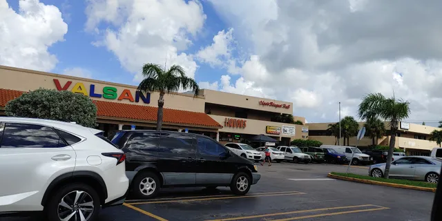 International Plaza Shopping Center