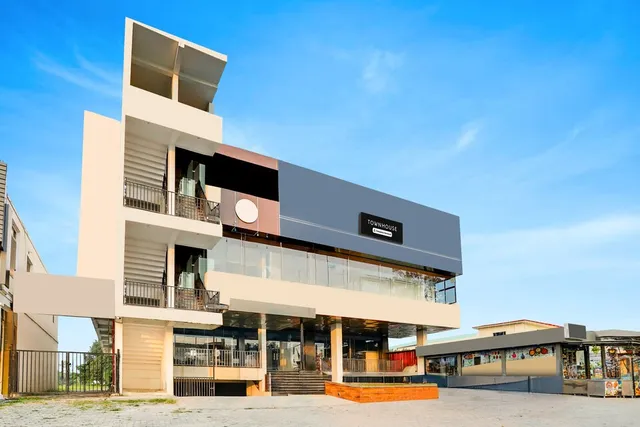 Super Townhouse Kathgharia Chowk