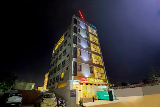 Capital O 35703 Hotel Sarovar Grand