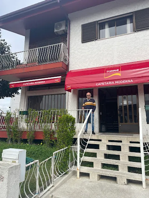 Cafetaria Moderna