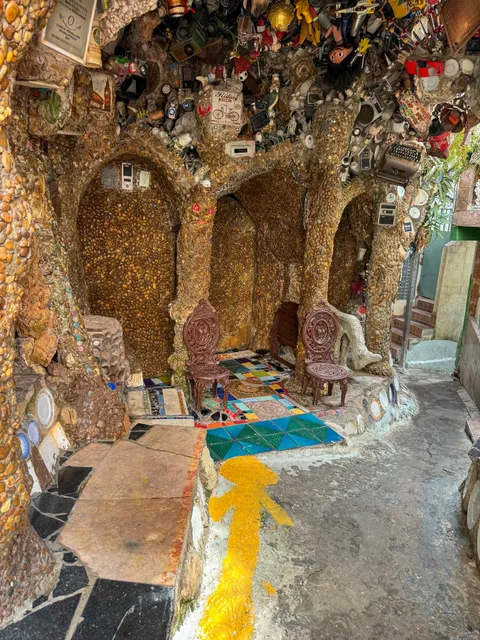 Casa/Castelo de Pedra de Estevão Silva, o "Gaudi Brasileiro"