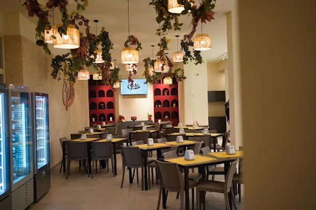 Gola yogurt gelato dessert poke