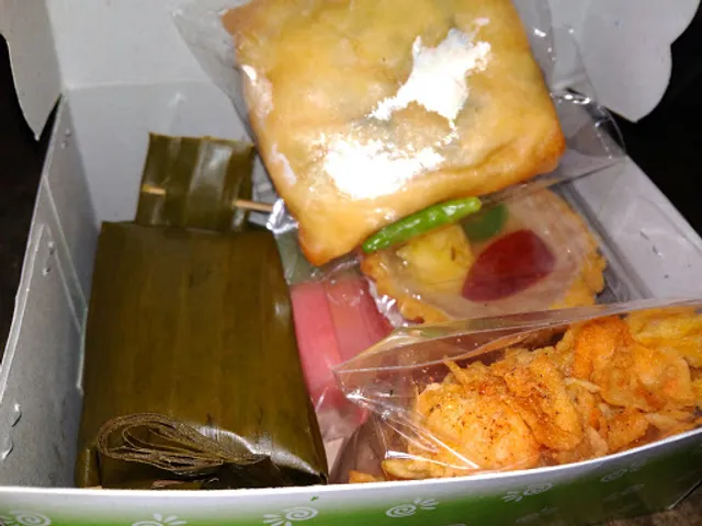 Tiyah Snack Dan Katering