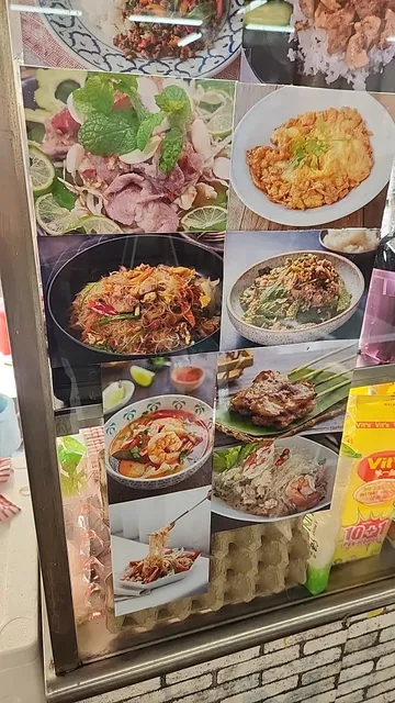 Khob Khun Ka 19 (Thai Food)