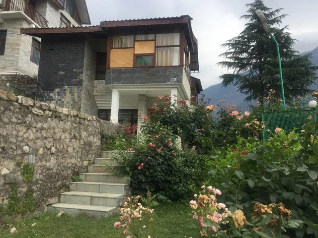 Green Cottages Manali