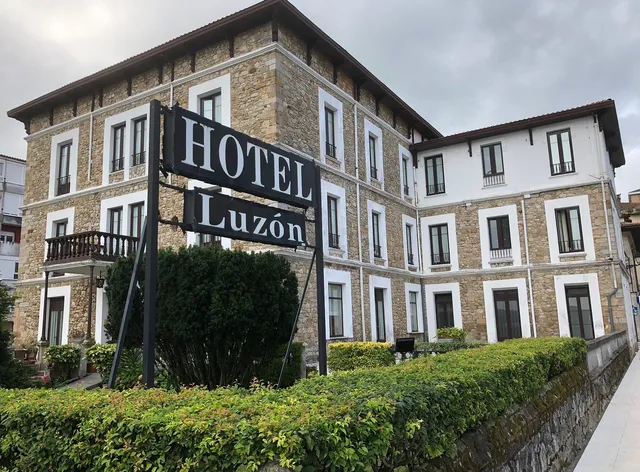 Hotel Luzon