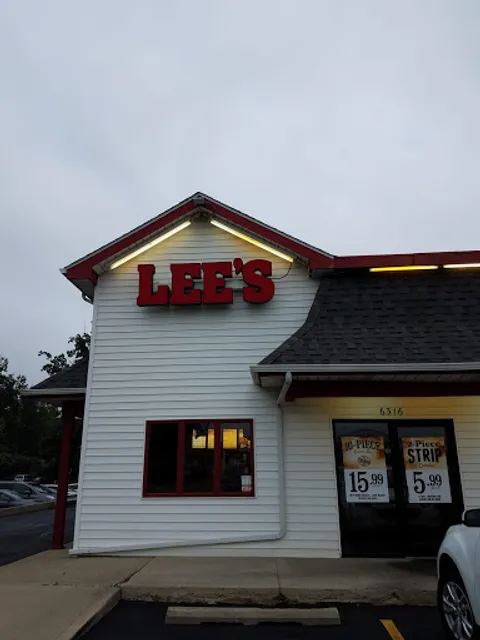 Lee's Famous Recipe Chicken