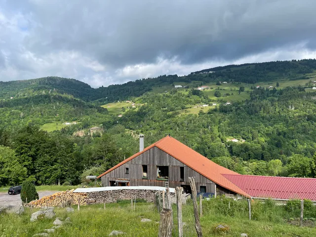 La ferme sous les Hiez