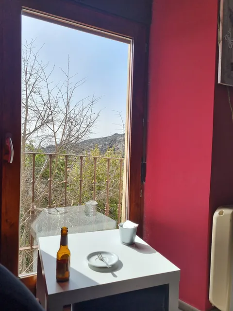 Los Caprichos Del Cantón