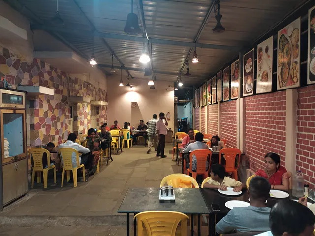 Hotel Radhesh Pure Veg