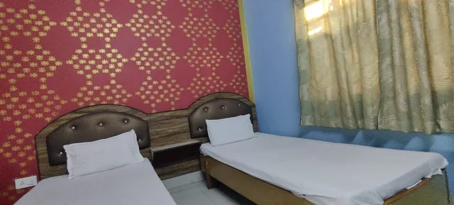 OYO Royal Galaxy Hotel