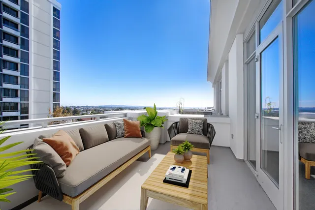 Wilshire Victoria Westwood Apartments