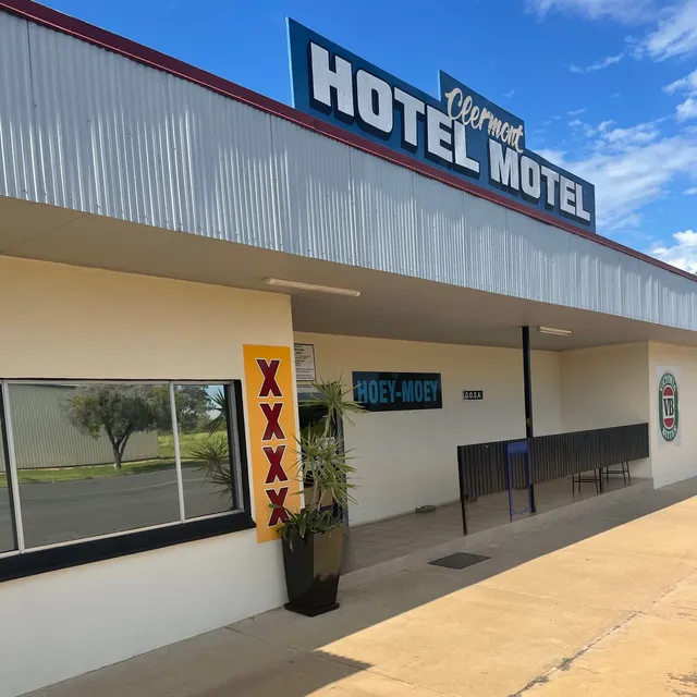 Clermont Hotel Motel