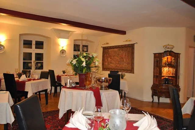 Restaurant & Weinkeller Von-Busch-Hof