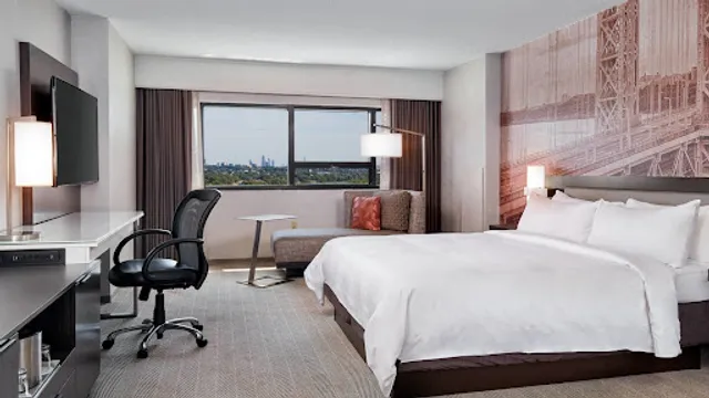 Teaneck Marriott at Glenpointe