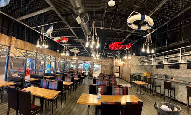 The Twisted Crab - Newport News