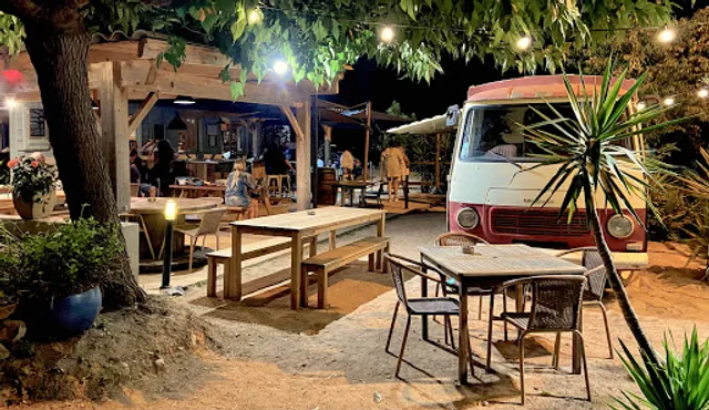 Mezzaluna bar pizzeria grill