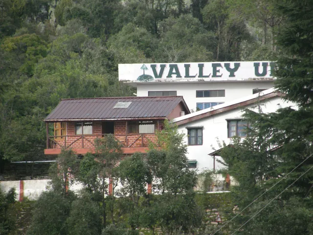 Valley Unwind Resort
